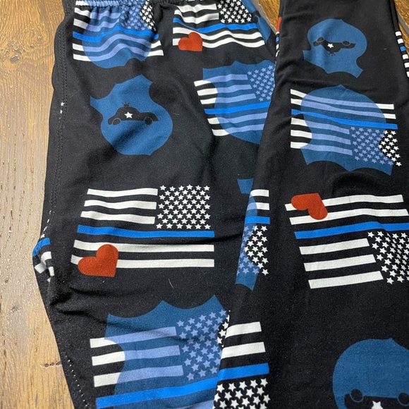 LulaRoe leggings American flag Police Stars Stripe - Picture 7 of 7